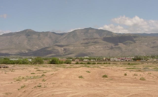 The E.T. excavation documentary is Xbox’s answer to the Netflix original