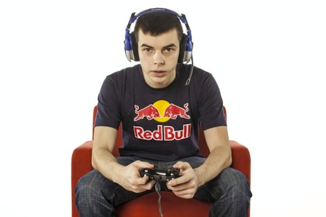 How to make six figures playing videogames from home