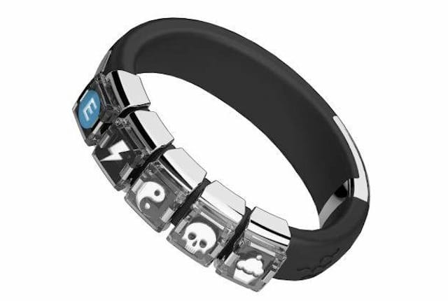 This gaming charm bracelet shows that people still have no clue what a wearable game is