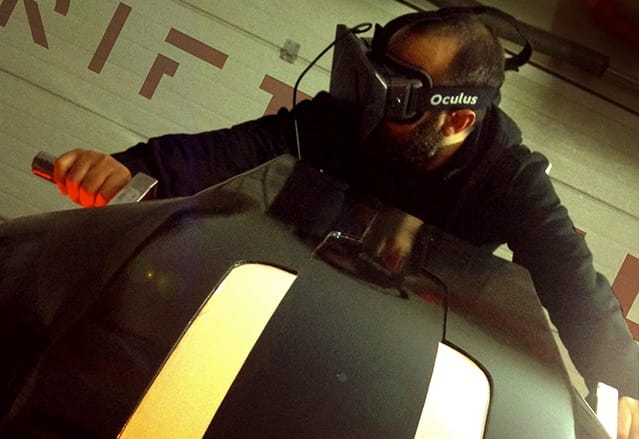 An arcade cabinet restorer creates the light-cycle racing game of our dreams