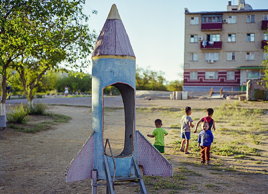 Nostalgic photos from deep inside Soviet Russia’s Space Age rocket town